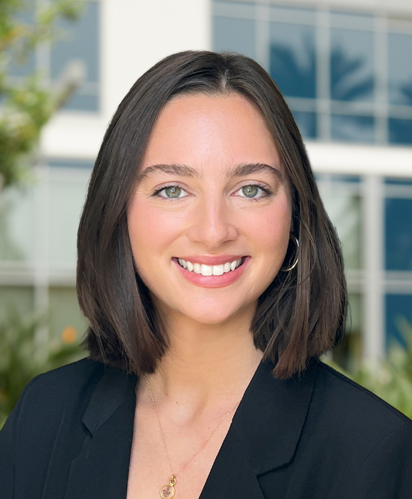 Cat Bates Portrait