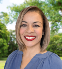 Liz Fareira Portrait